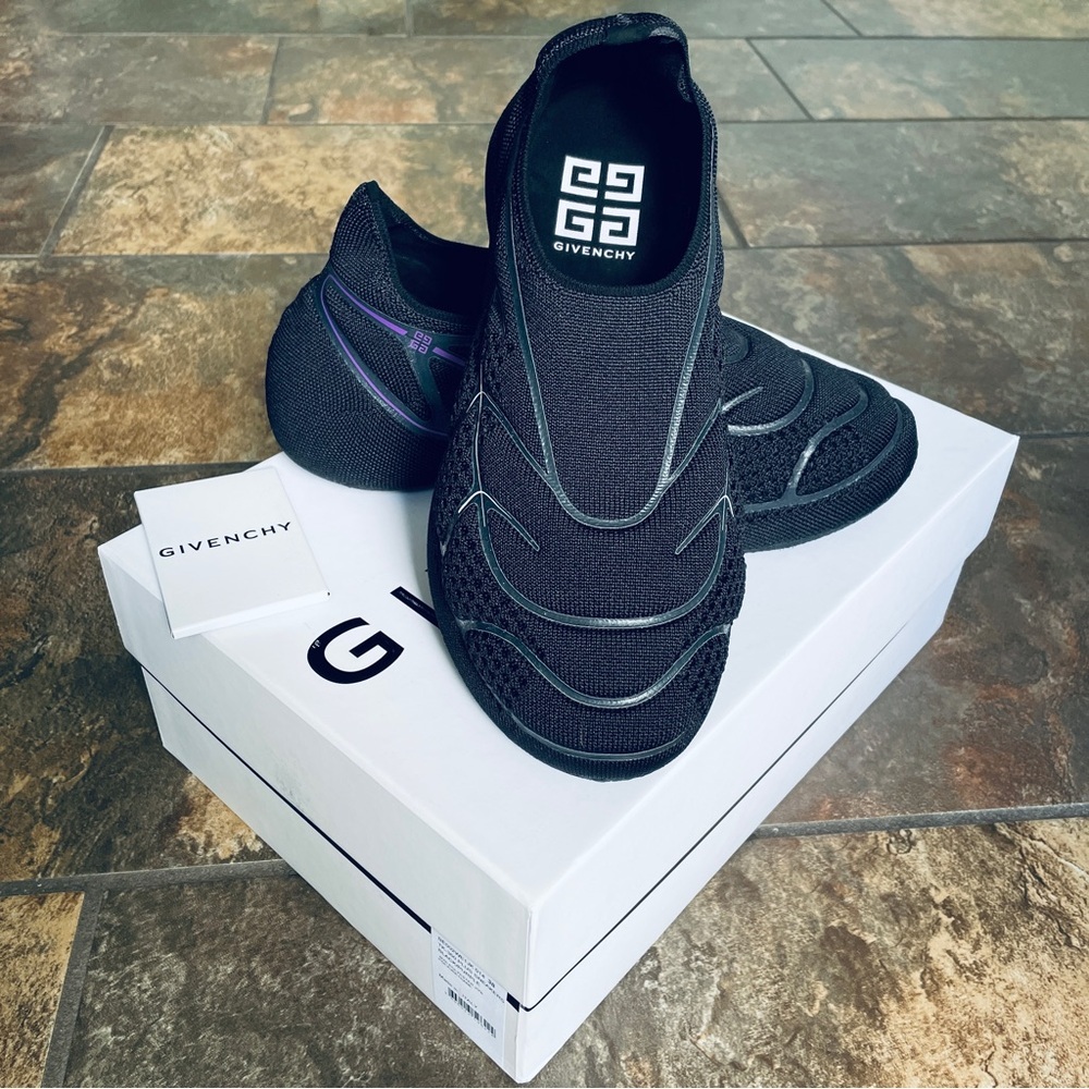 $995 Givenchy TK-360+ Black Low Top Knit Sneakers in Mesh NWT!! - Picture 1 of 10